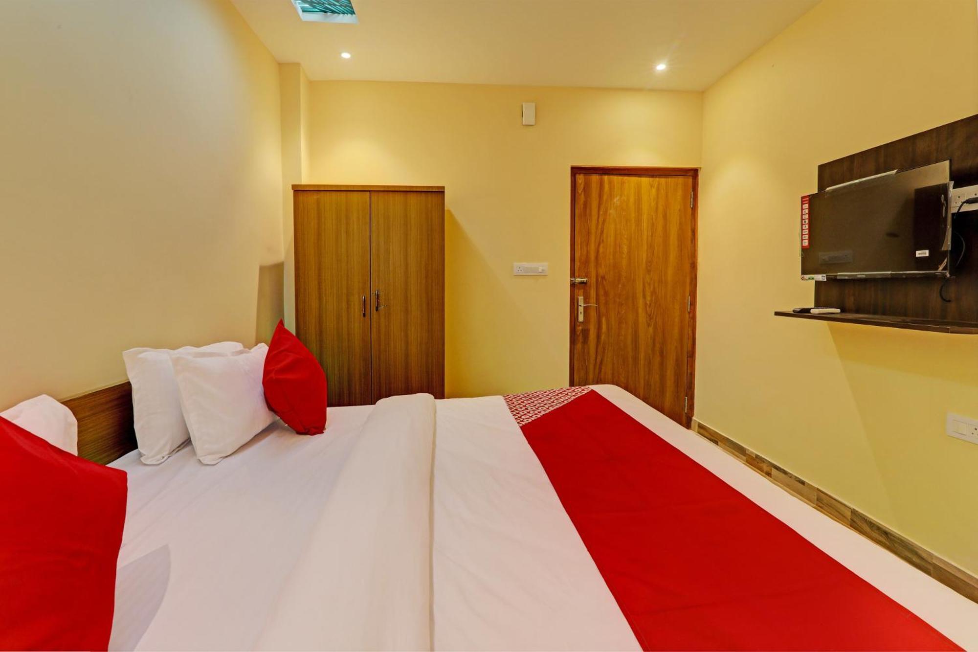 Hotel O Royal Regency Palace Gorakhpur Kültér fotó